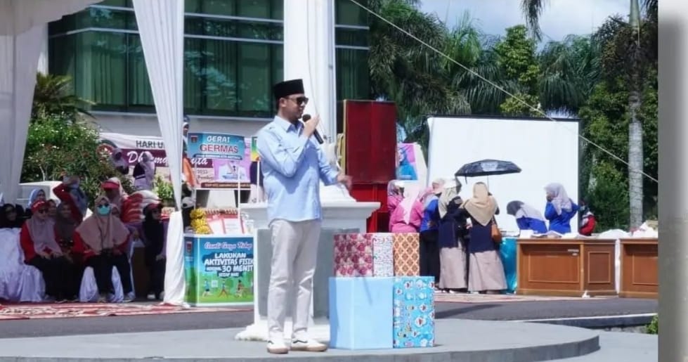 Walikota Bukittinggi, Erman Safar membuka kegiatan jambore Kader Posyandu Kota Bukittinggi